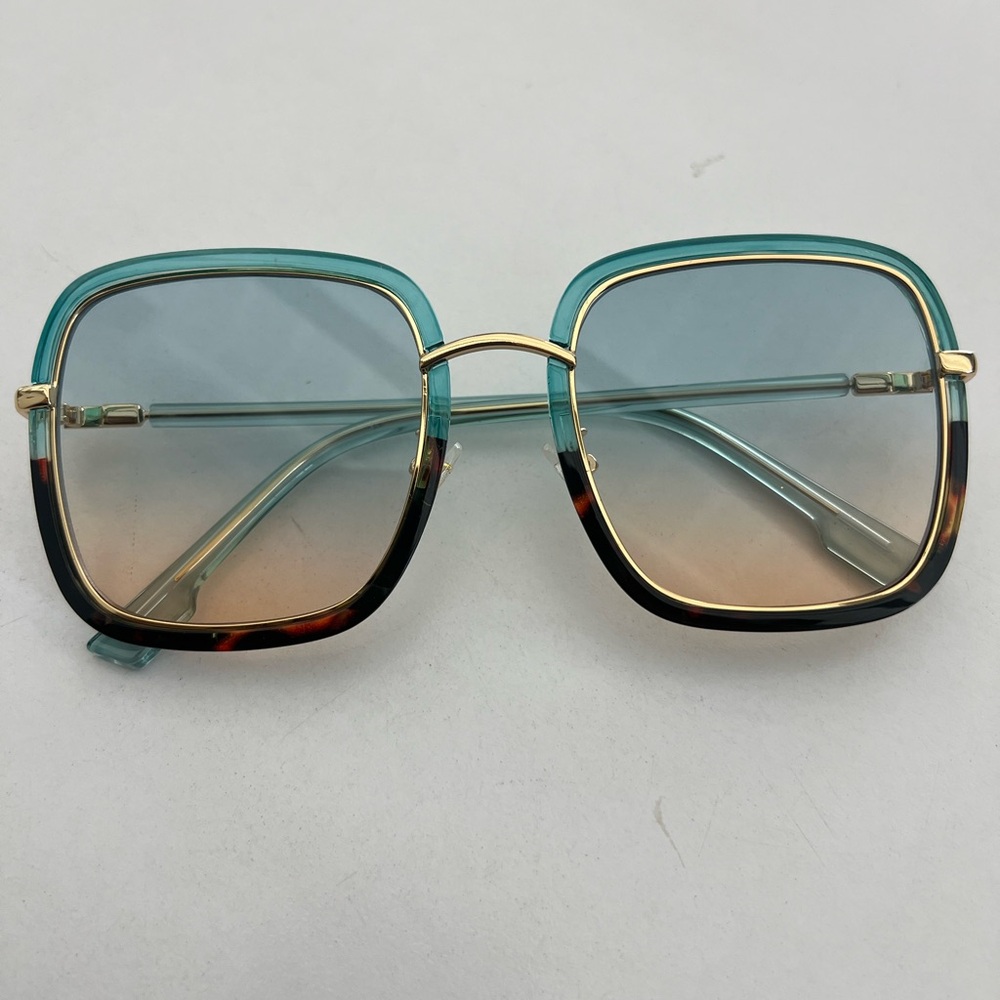 Vintage look sunglasses